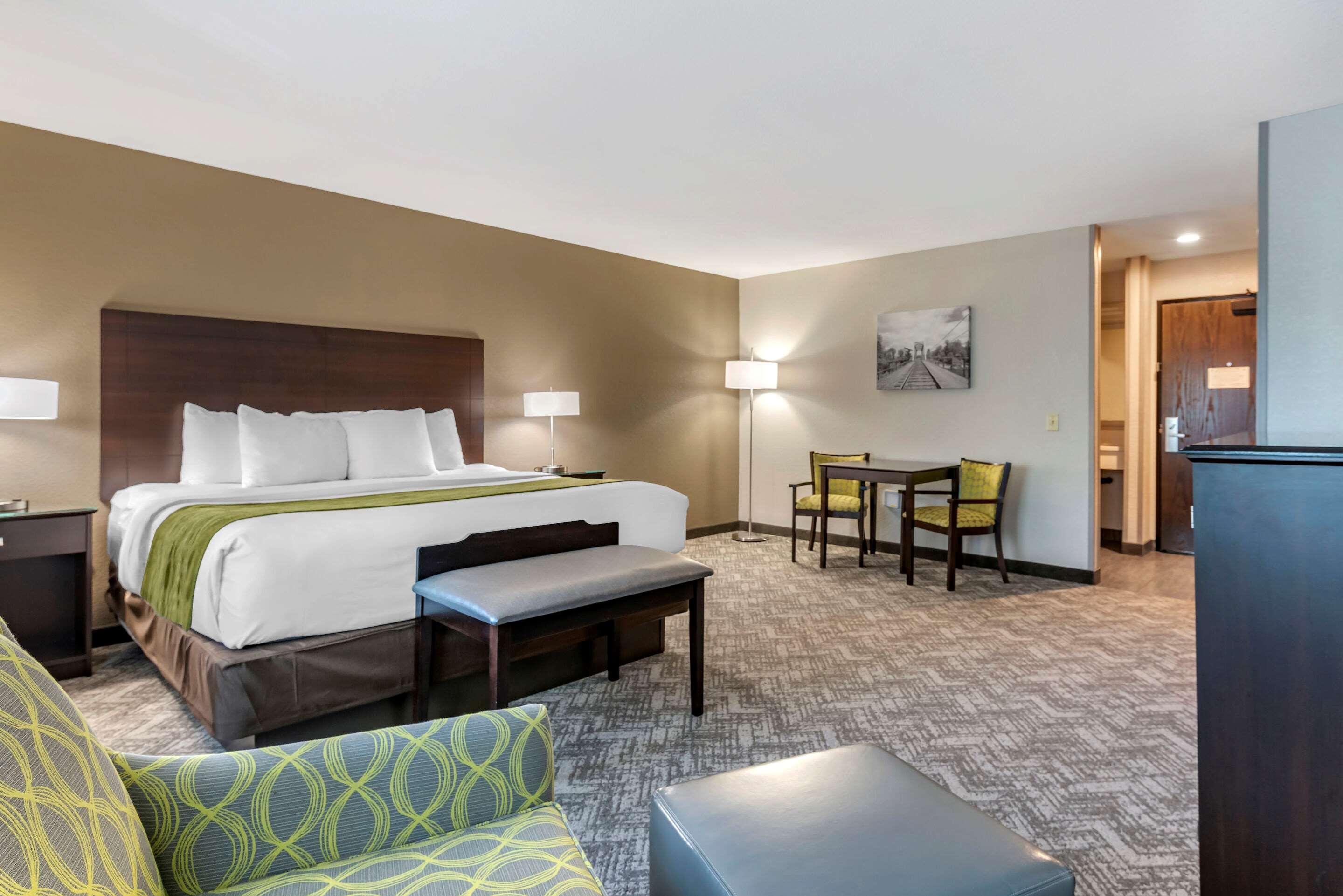 Comfort Inn & Suites Tualatin - Lake Oswego South Exterior foto